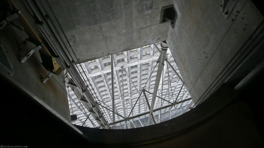 The Grande Arche's roof: looking down the hole of the elevator