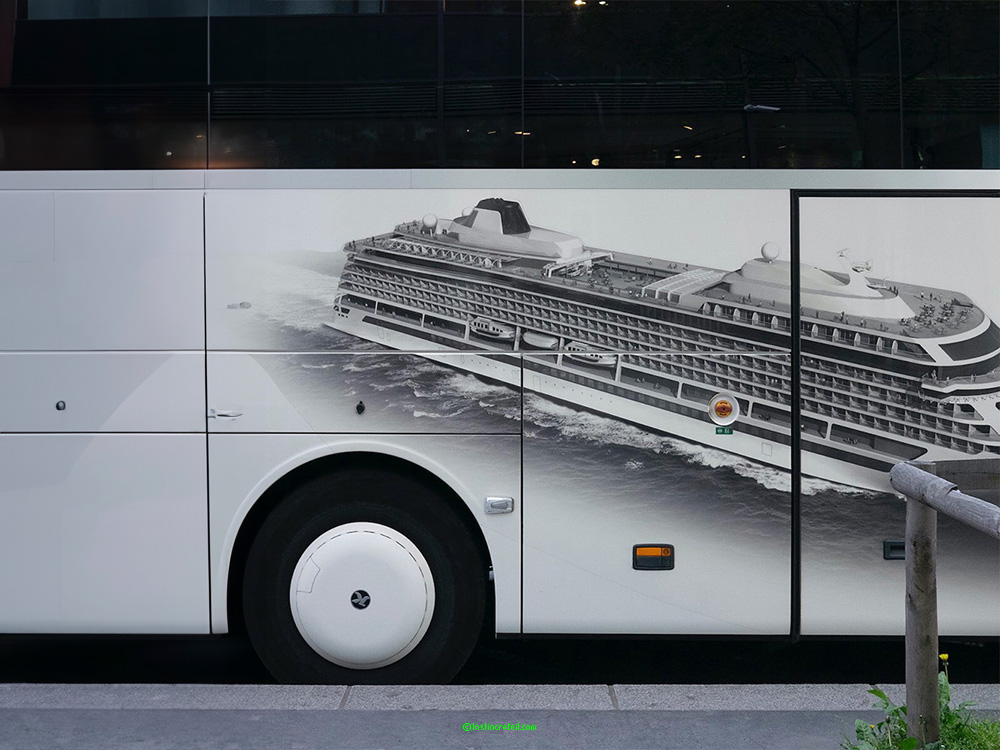 Bus-boat, Paris