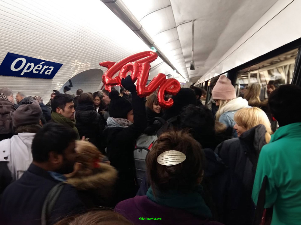 Love, metro station OpÃ©ra, Paris